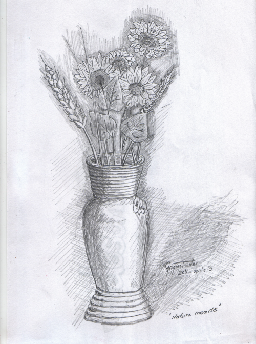 Vaza cu flori artificiale